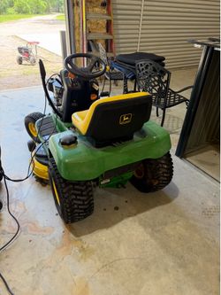 John Deere LT155 42” hydrostatic