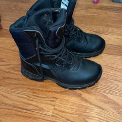Men’s size 8 black leather boots