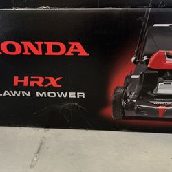 Honda 21 Lawn Mower HRX217HYA for Sale in Los Angeles CA