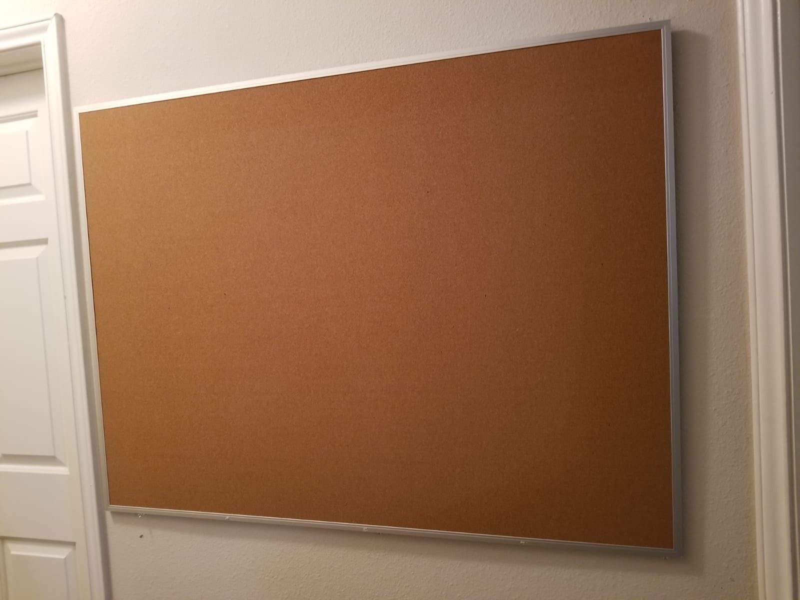 Cork board 3 feet * 2 feet