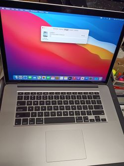 MacBook pro retina core i7 16gb ram 500gb SSD 15 inch display no issues 250 obo