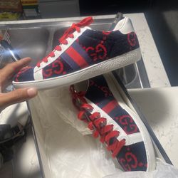 Gucci Velvet Gg Sponge 