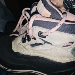 Repair !!-Ozark Trail Ladies Winter Boots-Repair Needed!!