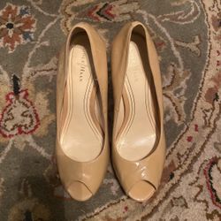 Cole Haan Beige Heels Size 8