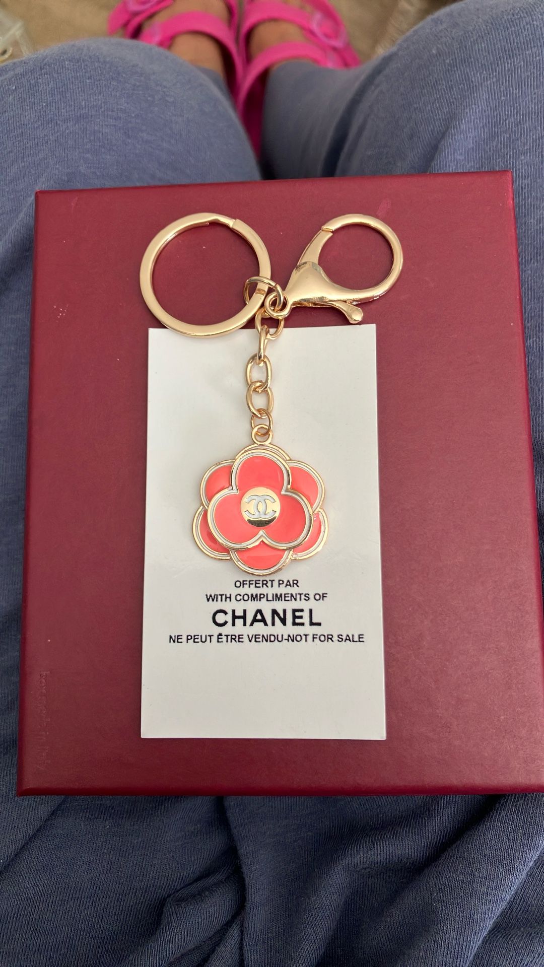 CC FLOWER PENDANT KEYCHAIN