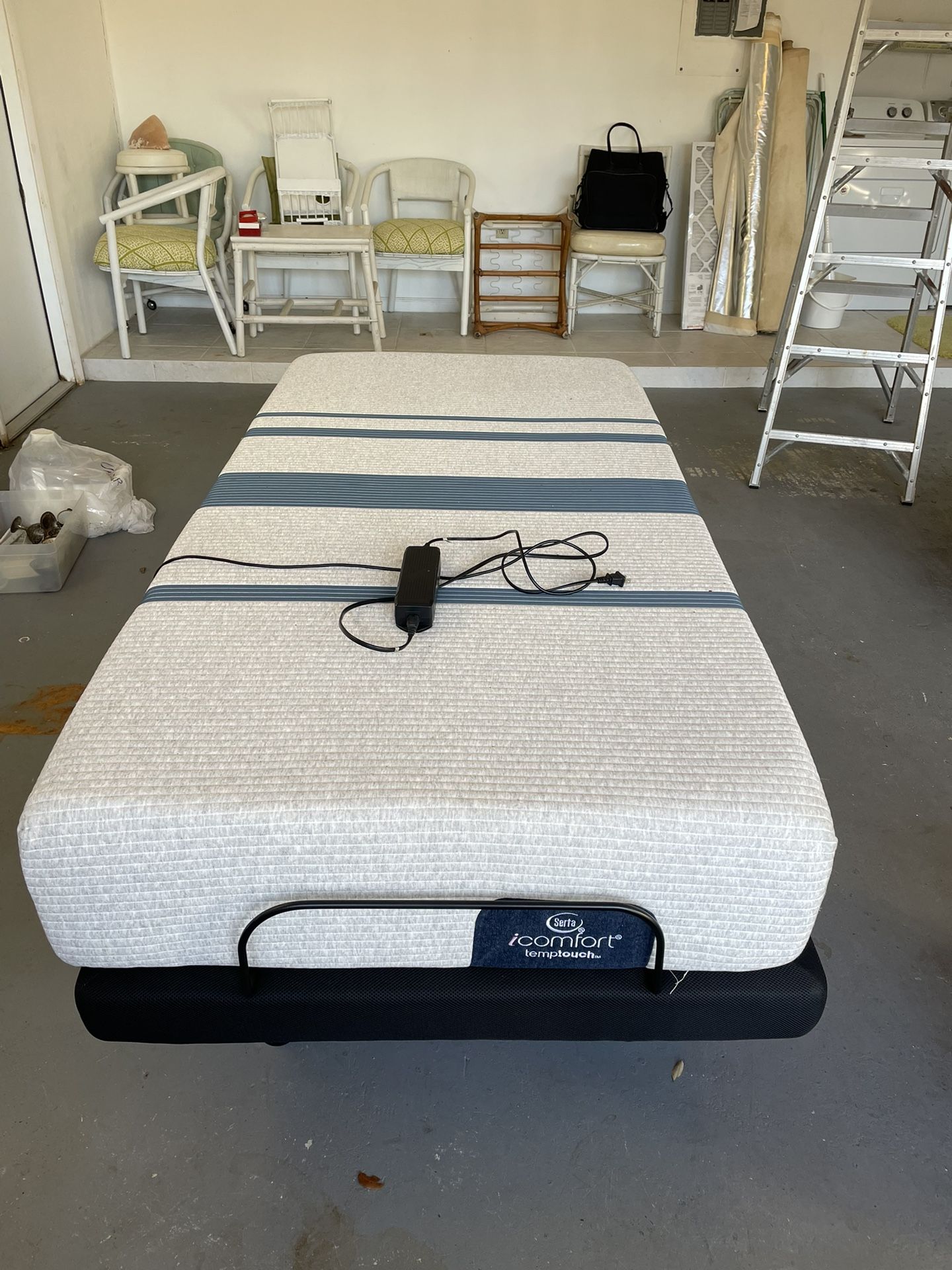 Serta IComfort Temp Touch