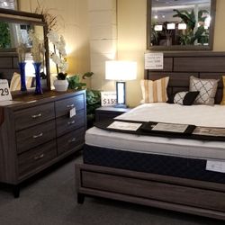 Brand New Gray Queen Bedframe + Dresser + Mirror + Nightstand 4PCs Set