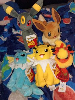 Eevee evolutions set pokemon vaporeon Flareon Umbreon