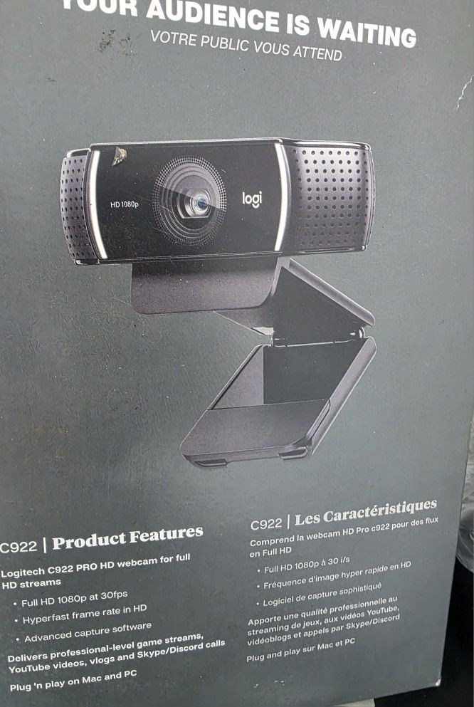 Logitech C922 Pro Streamer HD Webcam with Mic (Blackout)