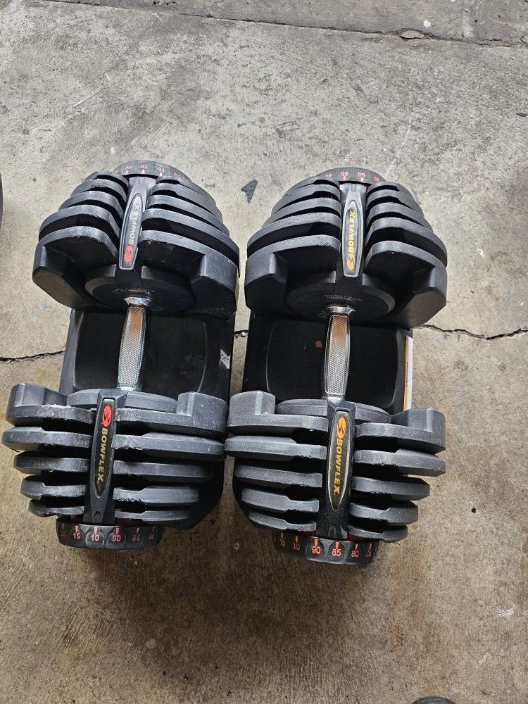 Pair Of Bowflex Dumbbells 90lbs Each 