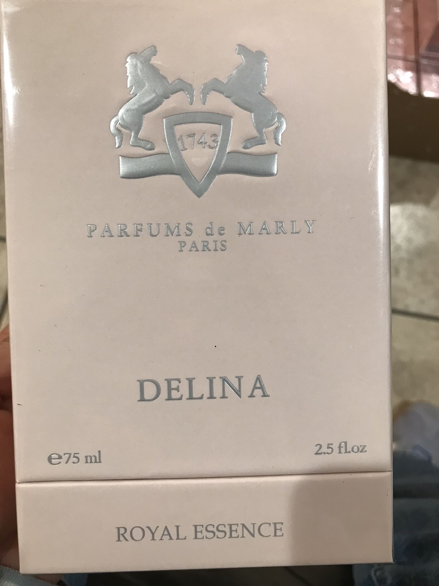 DELINA Royal Essence
