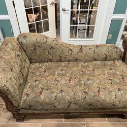 Chaise Lounger