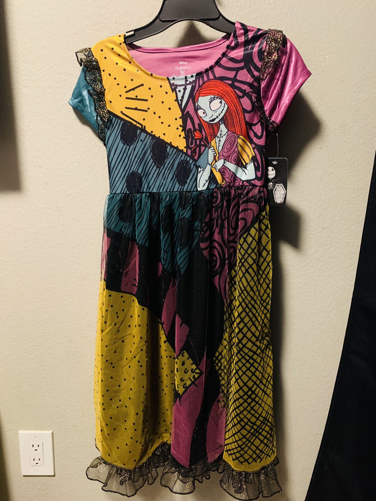 New Disney’s Nightmare Before Christmas Kids gown Pajama Size 10/12