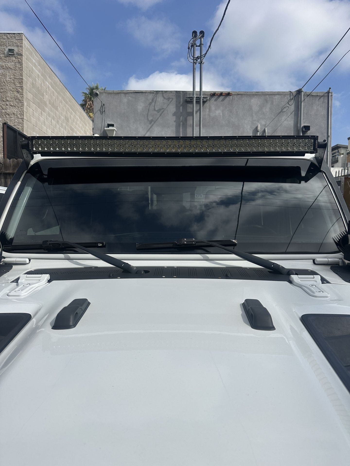 Jeep Light Bar And Two Side Lights