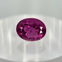 Natural Rhodolite Garnet 2.91 ct Oval Cut Loose Gemstone for Jewelry Making 