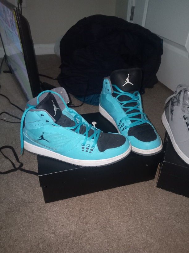2 Pairs Of Jordan's In Box