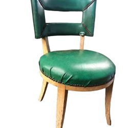 Cool Vintage Damaged Chair