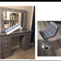 Vanity Set