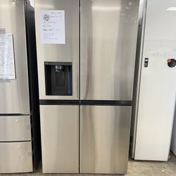 LG Side By Side Refrige With Craft Ice Maker 