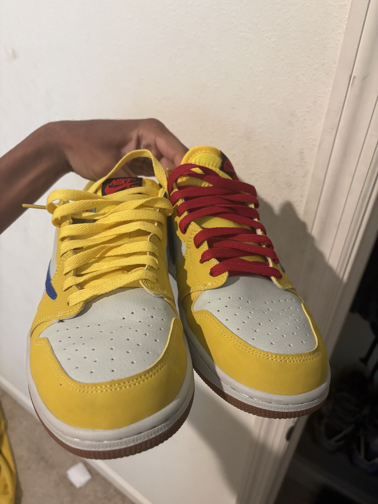 Travis Scott canary