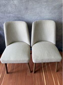 Set of 2 Upholstered Dining Chairs – Cream Fabric & Wood Legs – Modern Farmhouse Style