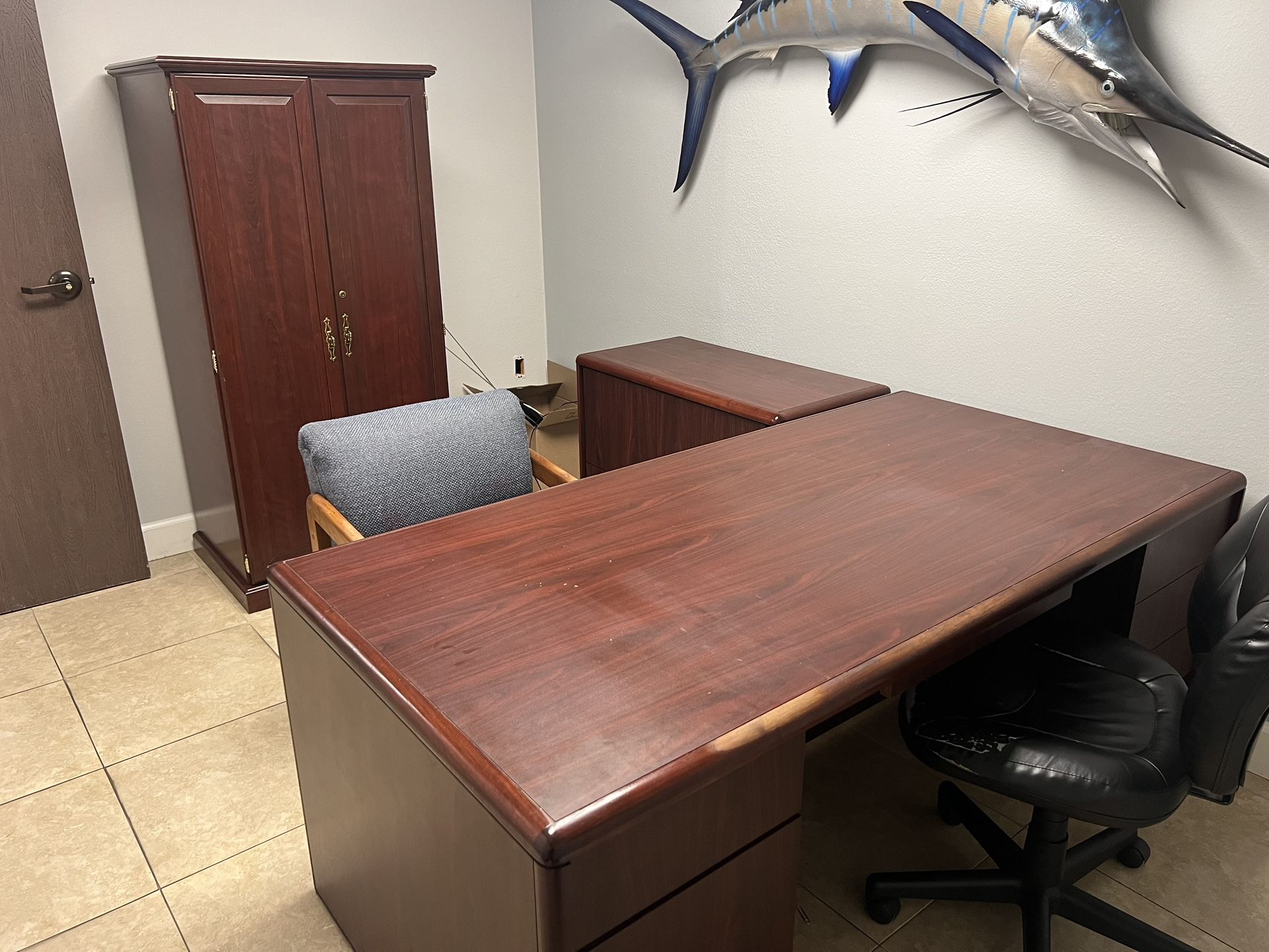 Free office furniture