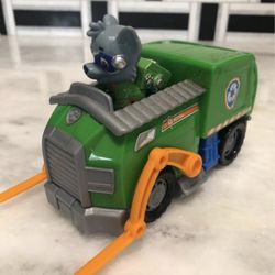 PAW Patrol Vehicle & Character 