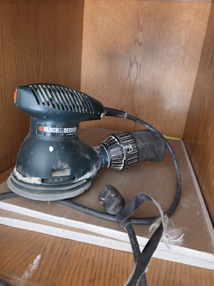Black And Decker Sander