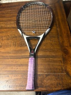 Tennis racquet