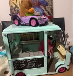 Ice cream truck