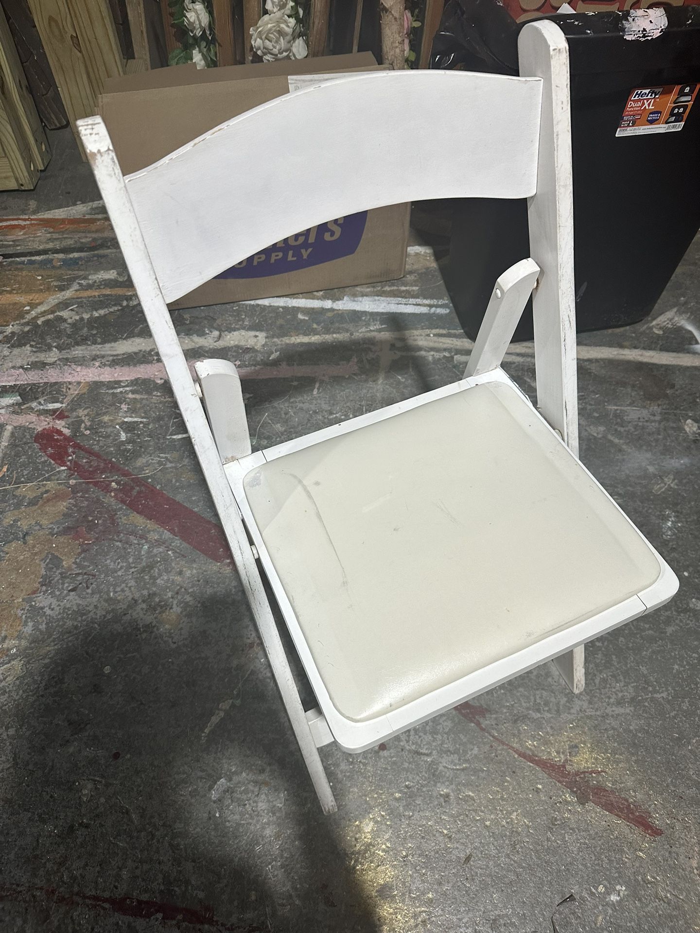 White Resin Wooden Folding Chairs