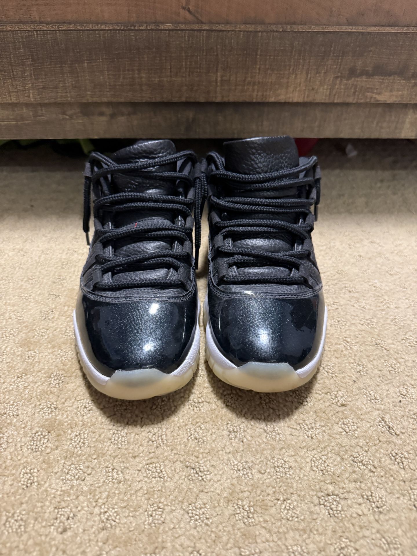 M Size- 8  Jordan 11 low  72-10