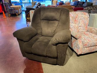 Oversized Cozy Brown Recliner Chair