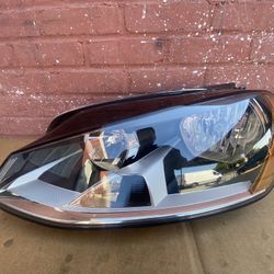 2014-2017 Volkswagen Golf Headlight Driver Left Side Halogen