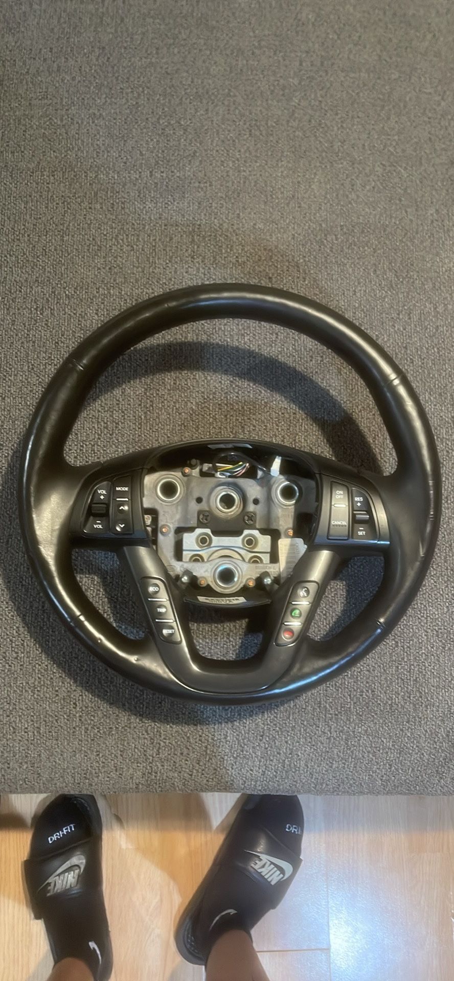 2012 Kia Optima Steering Wheel w/ controls