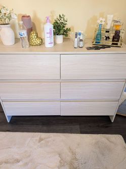 Dressers and Side Tables