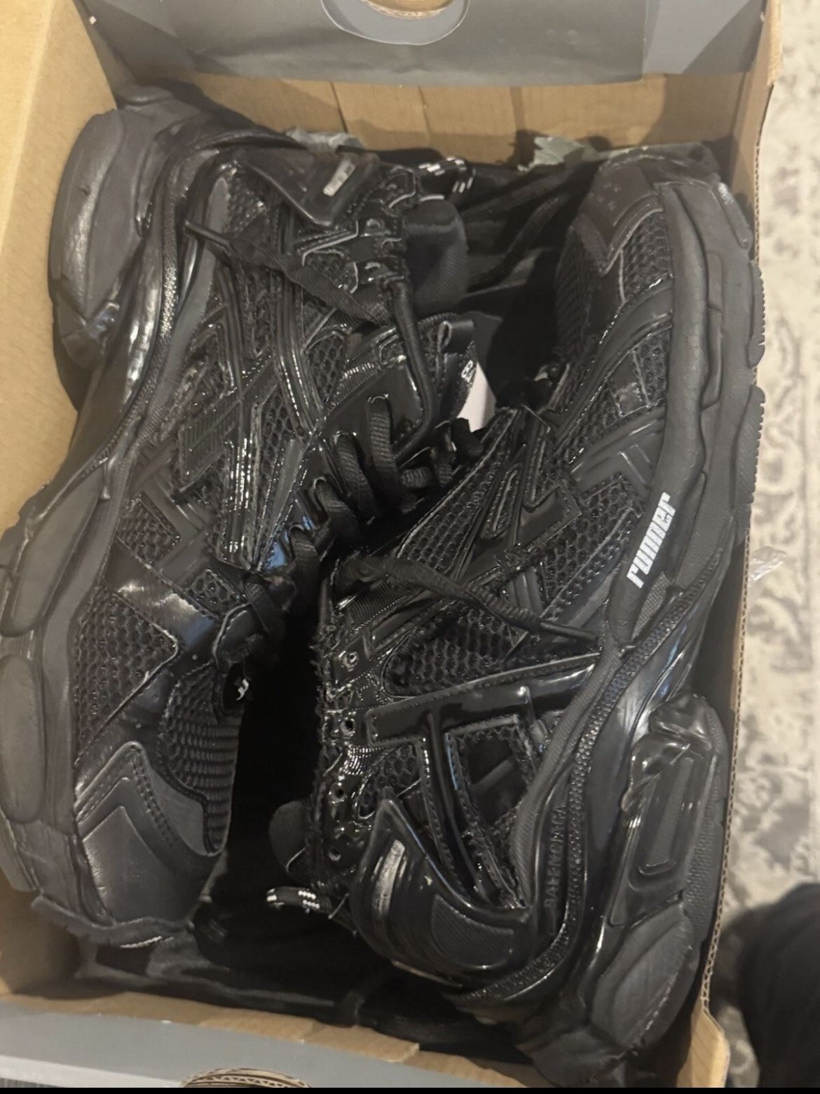 Balenciaga Runners Size 42 Black