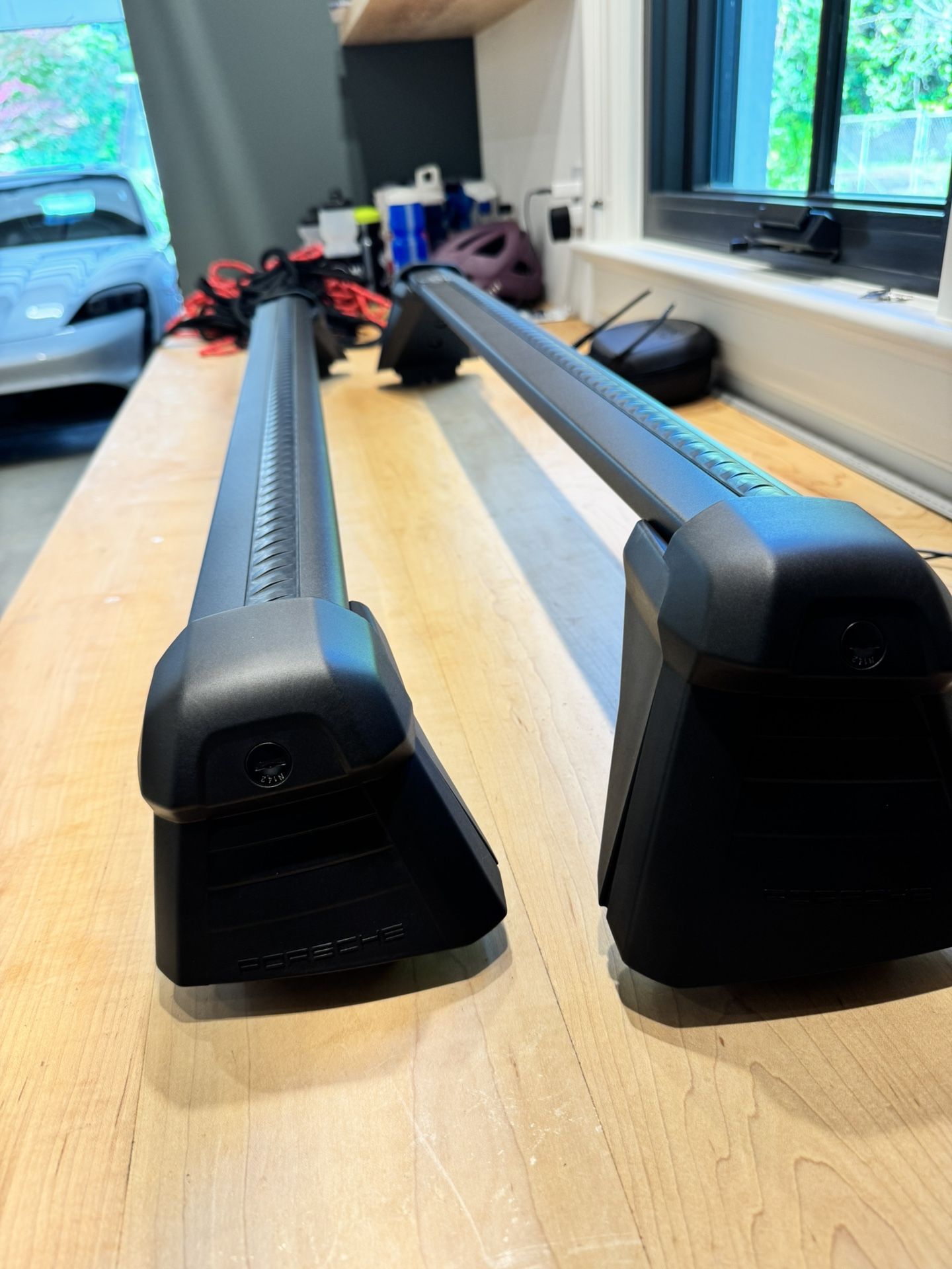 Porsche Taycan Roof racks