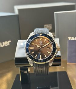 TAG Heuer Aquaracer 43mm Blue Sunburst Dial  New- Full Set