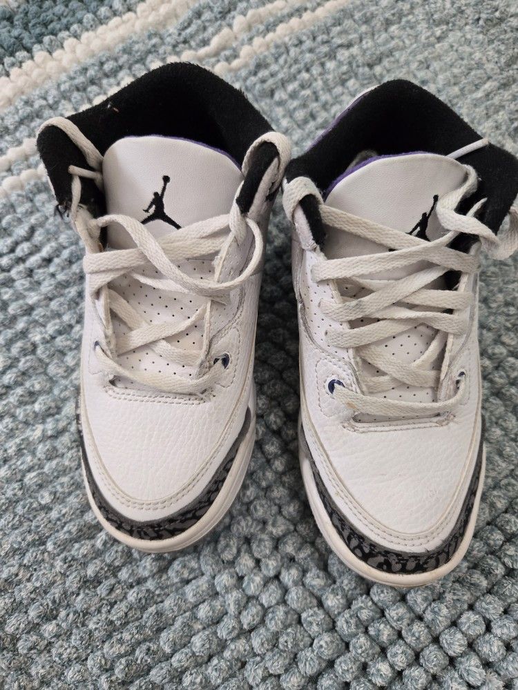 Jordan Boy's 3 Retro (Toddler) Size 11