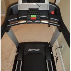 Epic 550 Treadmill