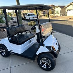 2021 Yamaha Quiet Tech EFI 22+MPH Gas Golf Cart