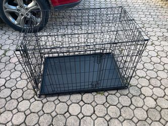 Dog Crate 36” x 23” x 24”H “Almost New” $40 Firm on Price