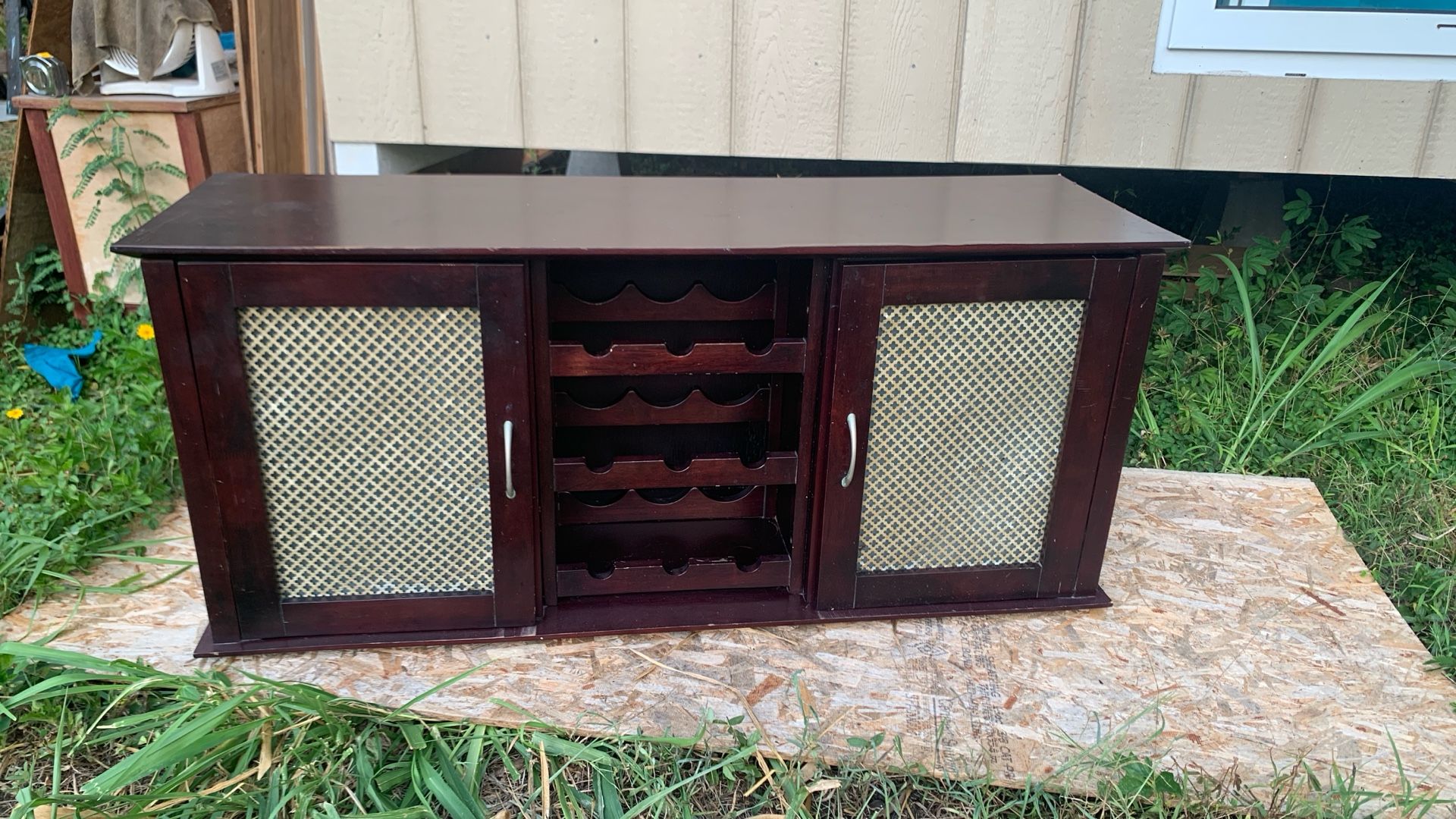 Entertainment unit with Built in Wine rack