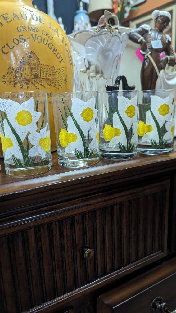 Vintage Floral Flower daffodils Glasses Glass Set Of Four 