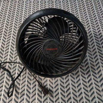 Honeywell HT-800 Turbo Fan with three speed settings