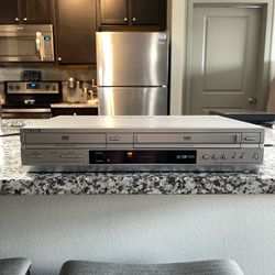 Sony SLV-D350P DVD/VCR Combo Player VHS Recorder - No Remote - Tested Works