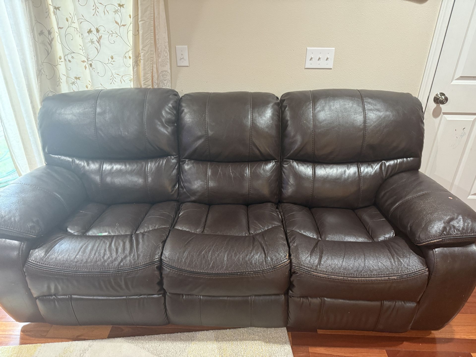 Ector 88’’ Pillow Top Arm Reclining Sofa
