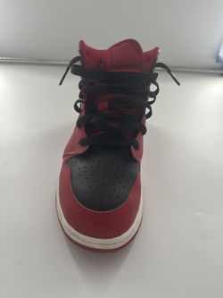Jordan 1 Mid “Reverse Bread”