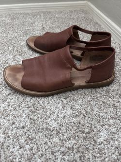 Born women’s shoes 7.5